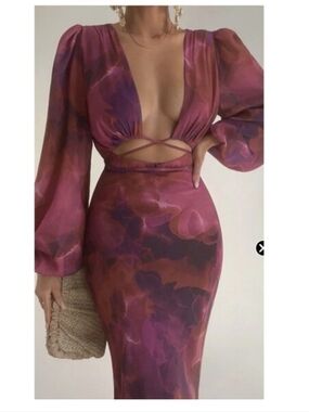 Blurred Dreams Cut-Out Midi Dress in Plum